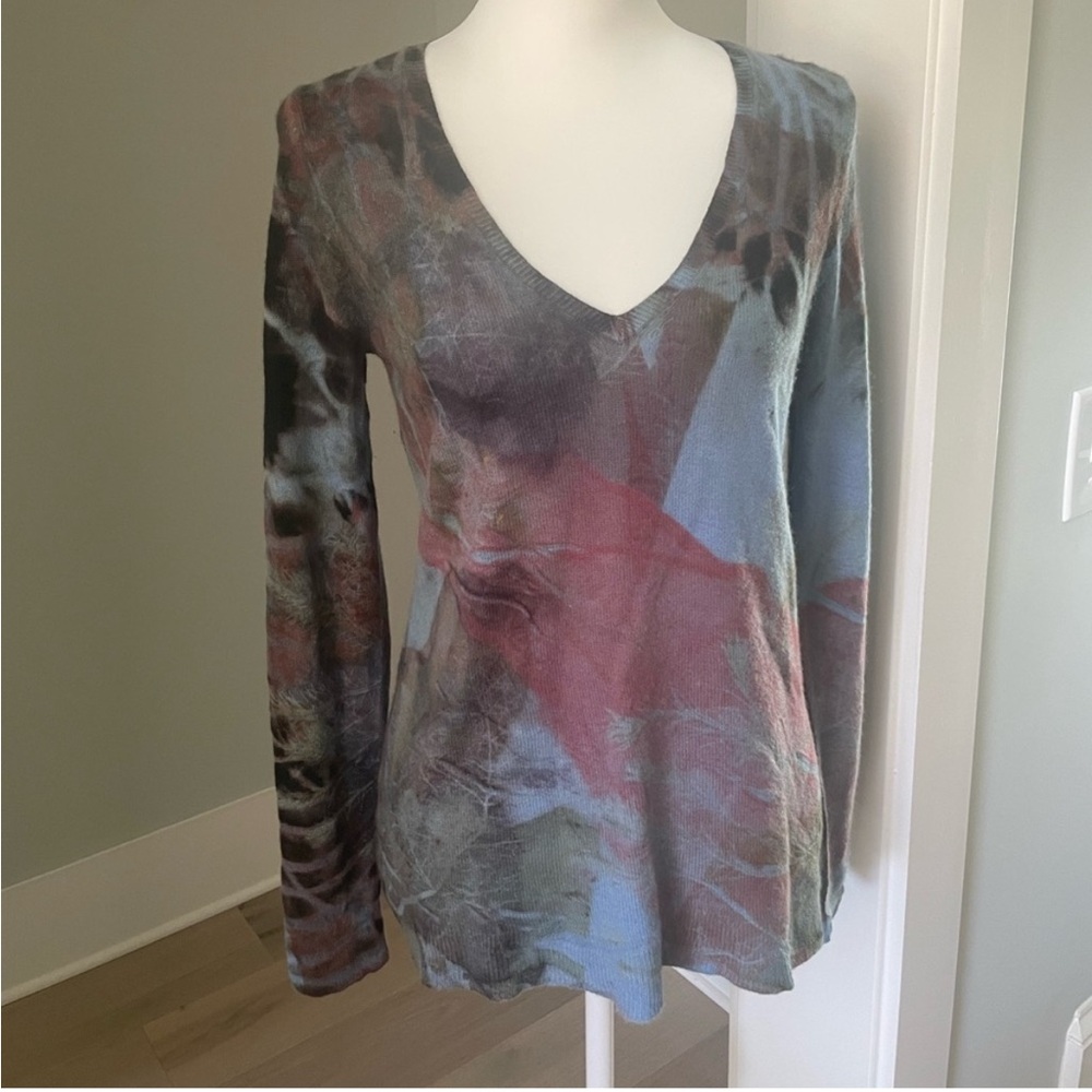 Gigi Renee 100% Cashmere Art - V-Neck Sweater Large